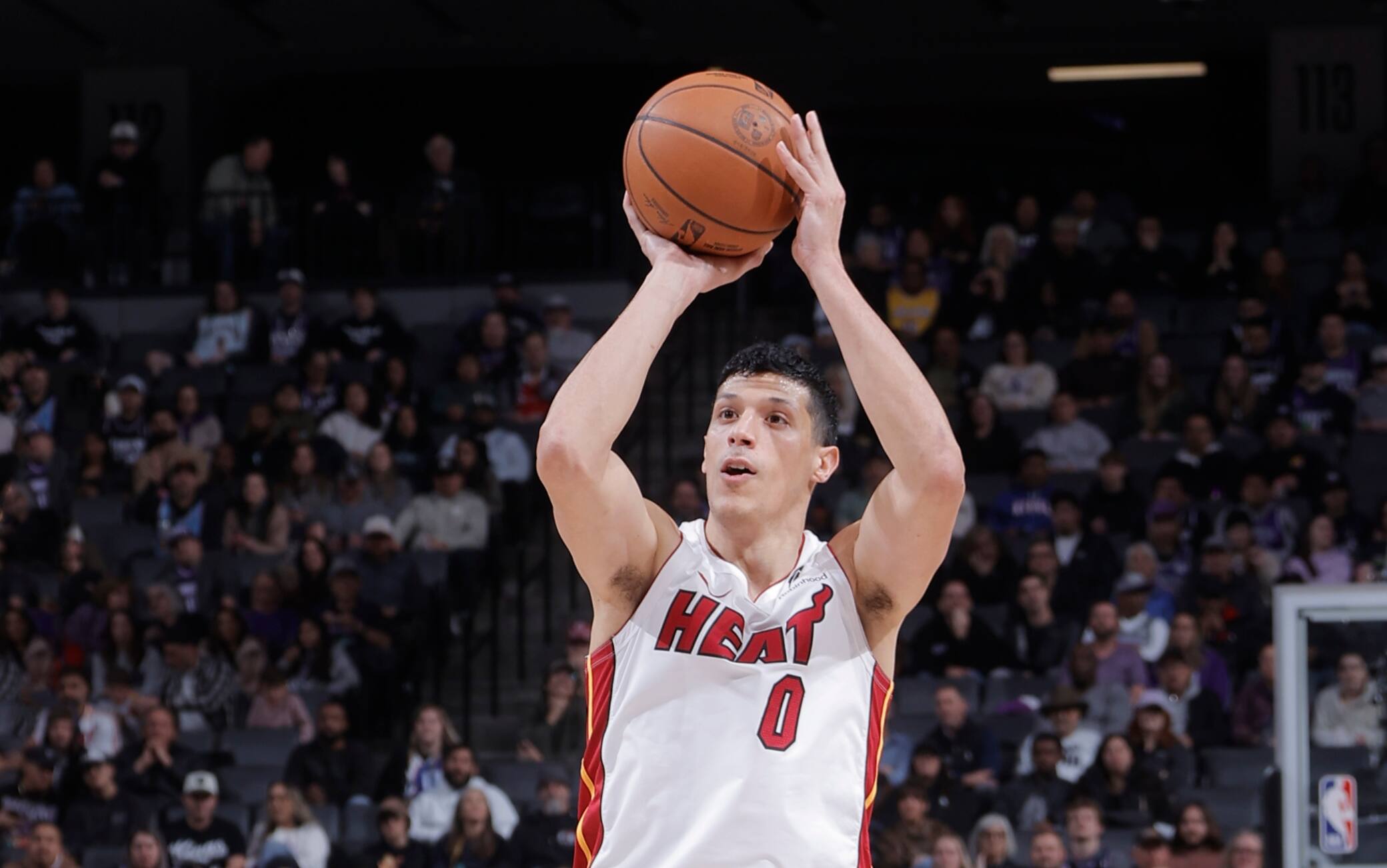 NBA, Simone Fontecchio ancora incisivo: 15 punti e 5 triple contro Sacramento. VIDEO