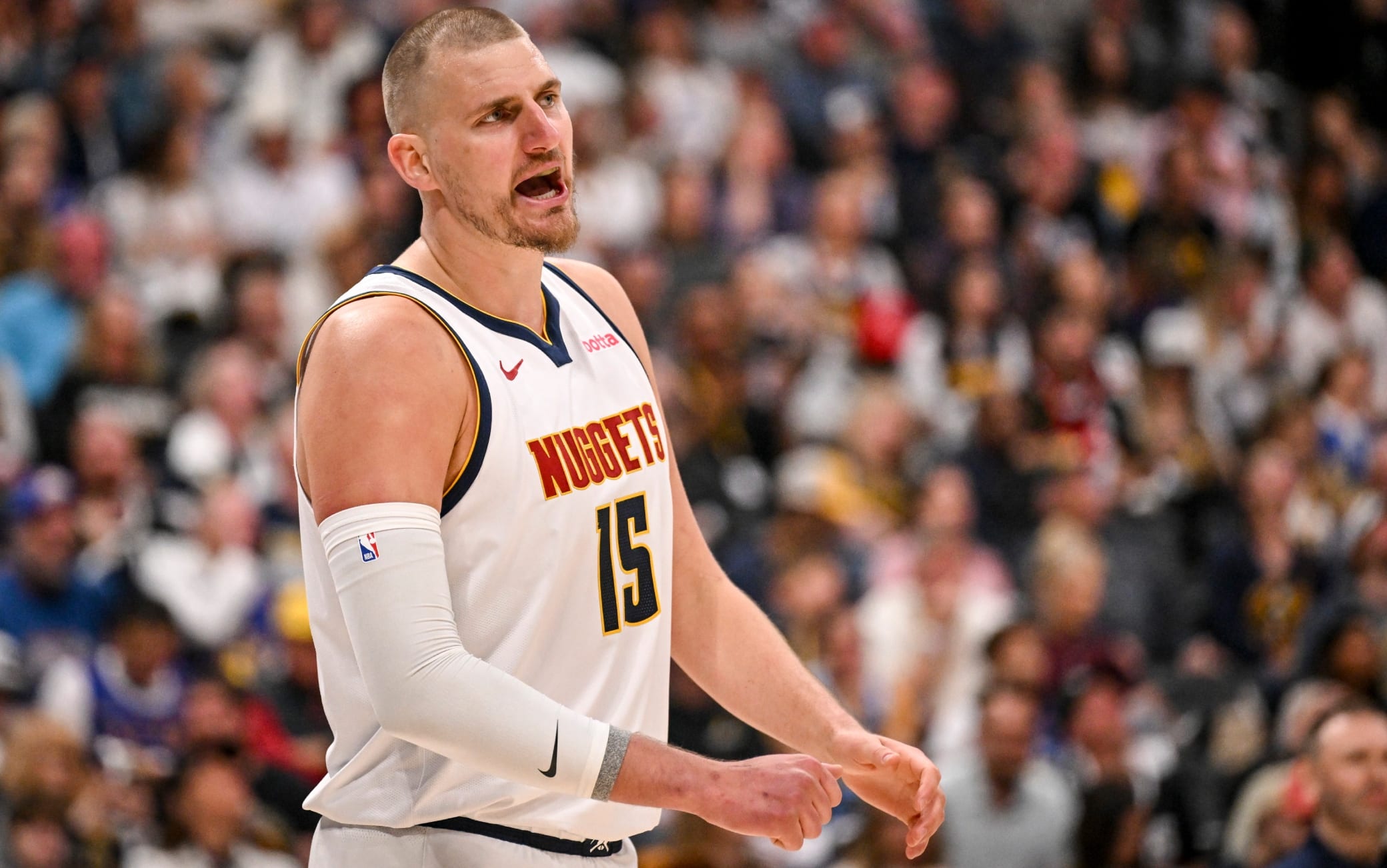 Mercato NBA, Nikola Jokic: "Voglio restare a Denver, ma firmerò l'estensione tra un anno"