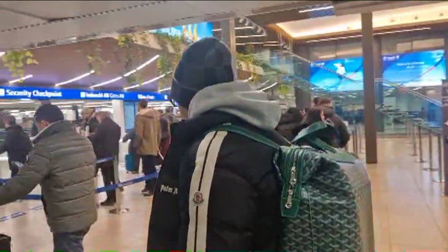 Cheddira in prestito al Lecce: le immagini della partenza
