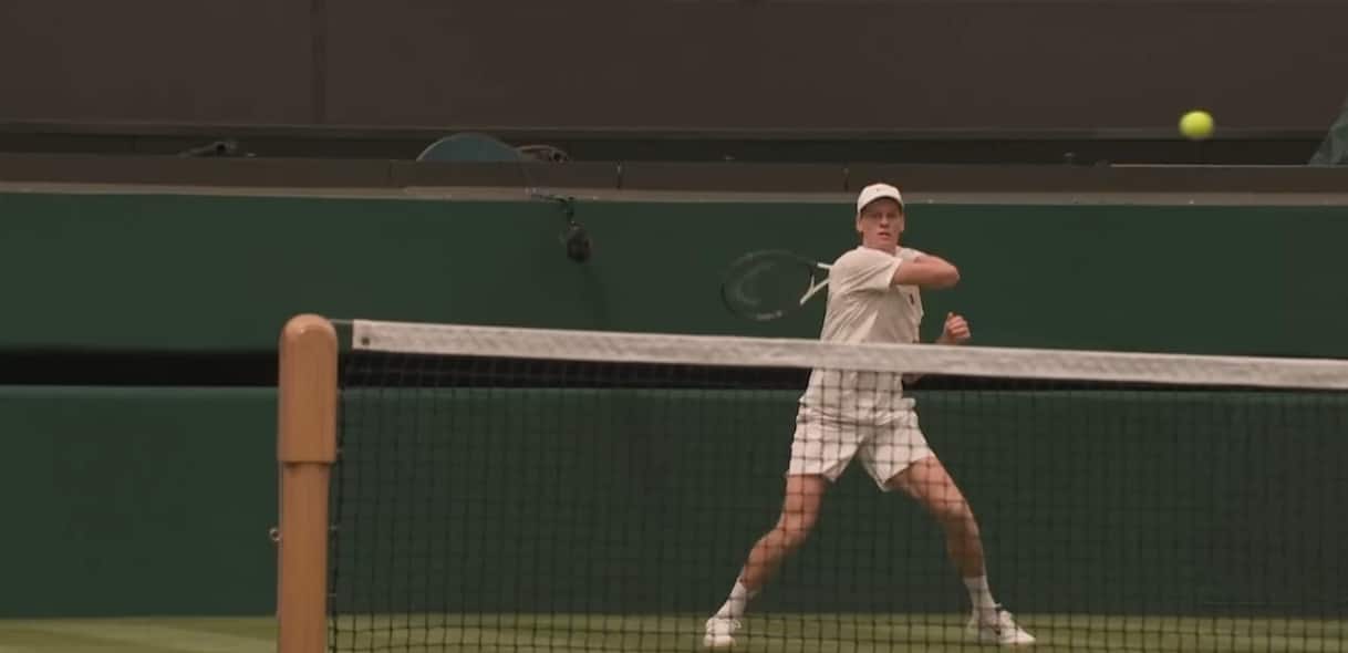 https://sport.sky.it/assets/images/73c4ba0797a6791192f8c0bdb218bd65ac646523/skysport/it/tennis/video/2026/06/25/jannik-sinner-djokovic-oggi-wimbledon-video-allenamento-1107637/og_screen_sinner_allenamento_wimbledon.jpg?im=Resize,width=1218