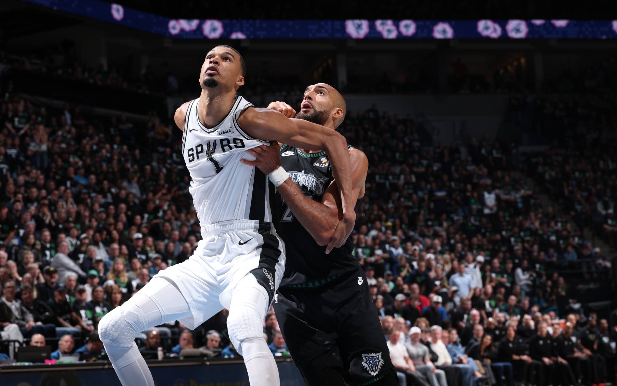  Playoff NBA, i risultati della notte: San Antonio passa a Minnesota, Knicks già in fuga