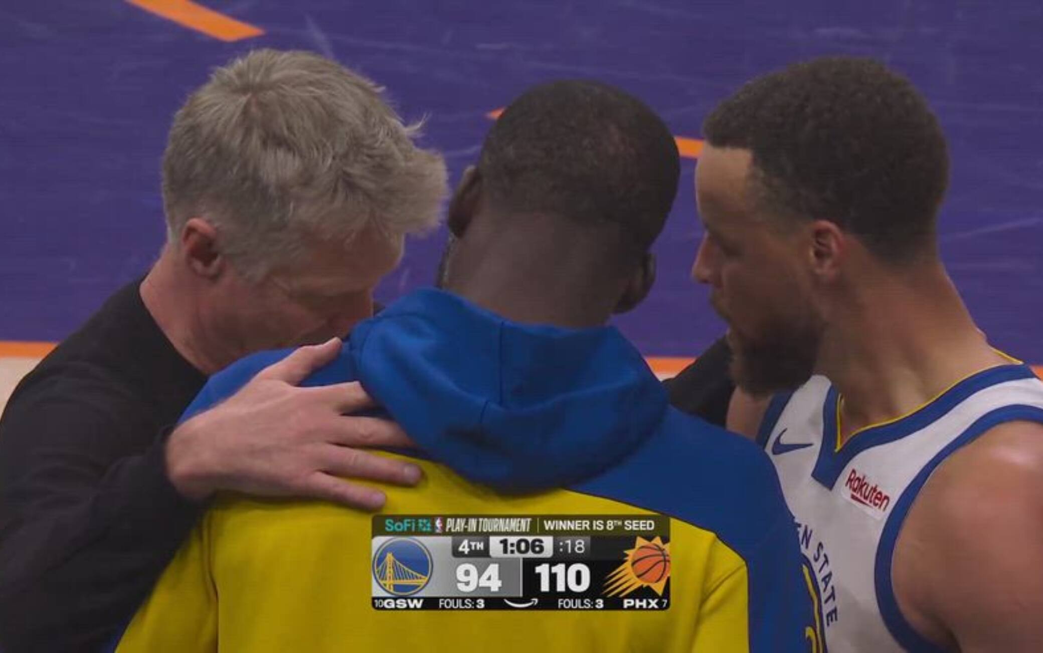 NBA, Golden State dice addio ai playoff: l'abbraccio finale tra Kerr, Curry e Green