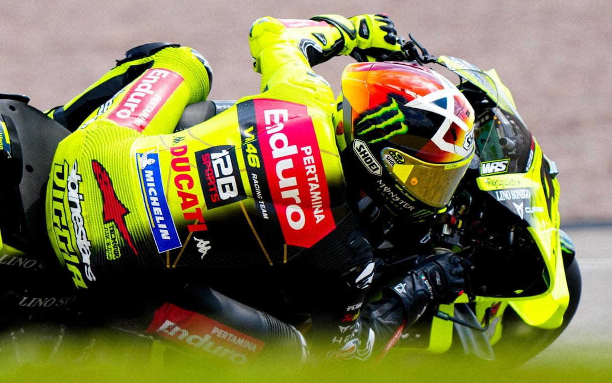 https://sport.sky.it/assets/images/76f17b8b43aaacf015175bacfd994f5308558b1f/skysport/it/motori/motogp/video/2026/07/10/di-giannantonio-gp-germania-sachsenring-libere-intervista-1111085/diggia_dorna_sachsenring.jpg?im=Resize,width=1218