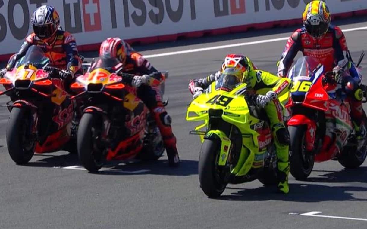 https://sport.sky.it/assets/images/772b96d4601866b58affa5fa50475d7b4d3a665b/skysport/it/motori/motogp/video/2026/06/26/motogp-gp-assen-prove-partenza-abbassatori-video-1107742/prove_partenza_assen_no_abbassatori.jpg?im=Resize,width=1218
