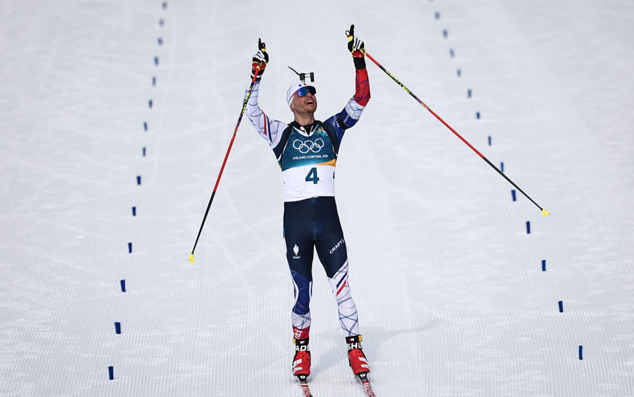 Biathlon a Milano-Cortina, Jacquelin bronzo e omaggio a Pantani al traguardo