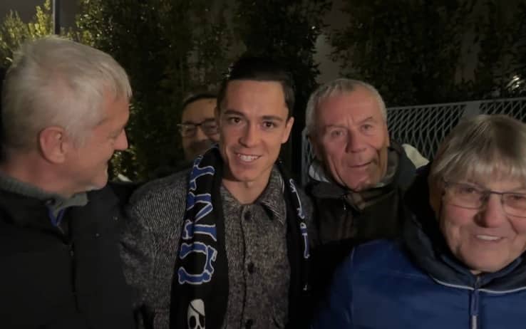 Raspadori sciarpa Atalanta