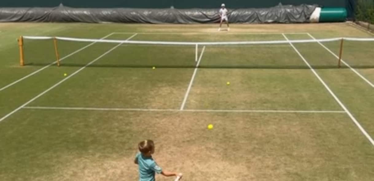 https://sport.sky.it/assets/images/79cbad4a6726b5521ae1b3b4ec3a2ff02b2fc05e/skysport/it/tennis/video/2026/07/09/djokovic-figlio-wimbledon-nipole-zverev-video-1110778/og_screen_nipote_zverev_figlio_djokovic.jpg?im=Resize,width=1218