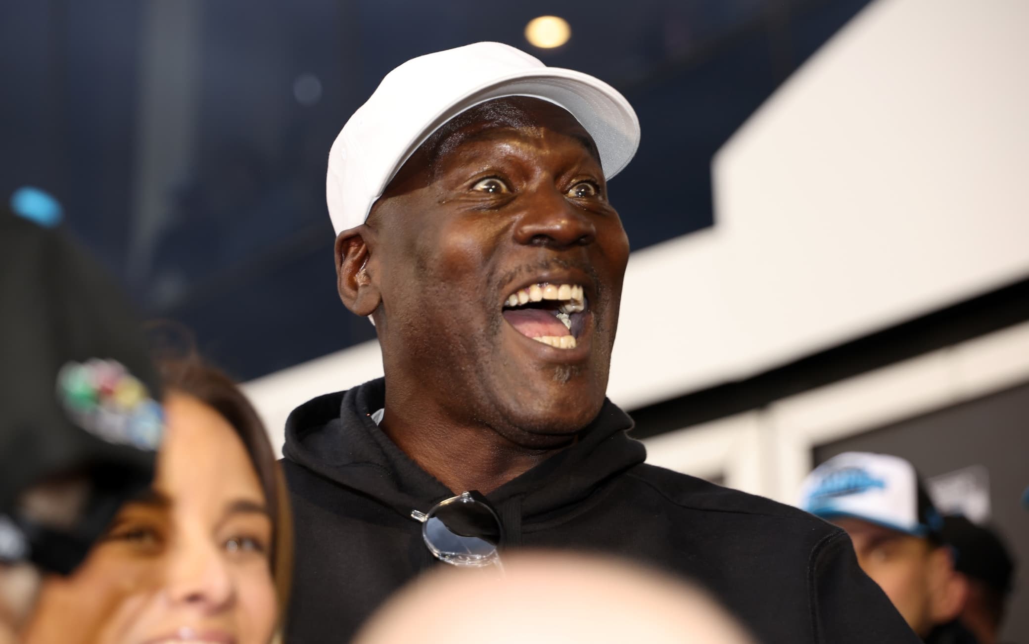 Michael Jordan trionfa anche in NASCAR e impazzisce di gioia alla Daytona 500