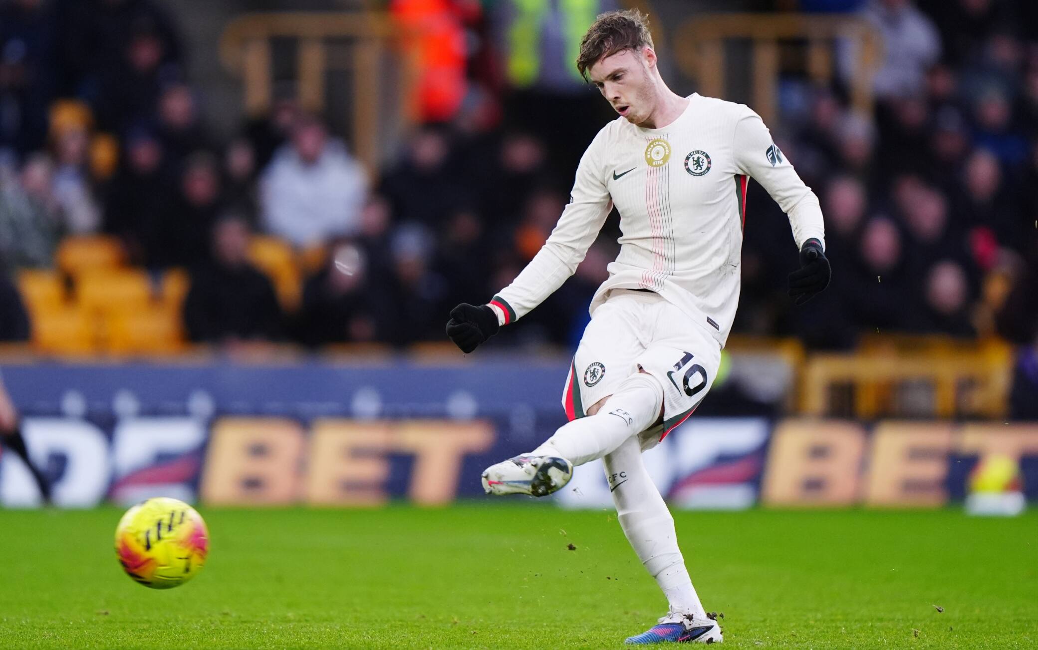 Premier League, risultati 25^ giornata: l'Arsenal va a +9, tripletta di Palmer col Chelsea