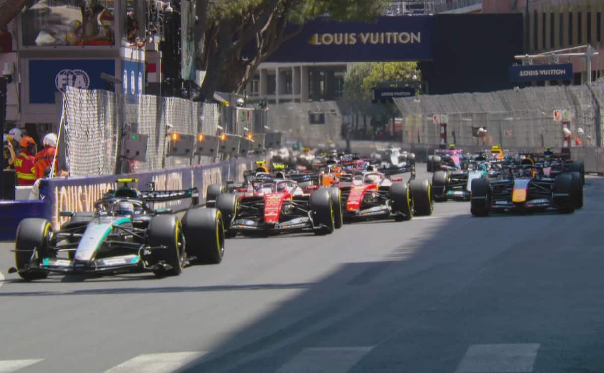 https://sport.sky.it/assets/images/7ac7e1de772f399e3f161b2b58b4c5a478ce2770/skysport/it/motori/formula-1/video/2026/06/07/f1-gp-monaco-partenza-primo-giro-video-1103676/partenza_f1_gp_monaco.jpg?im=Resize,width=1218