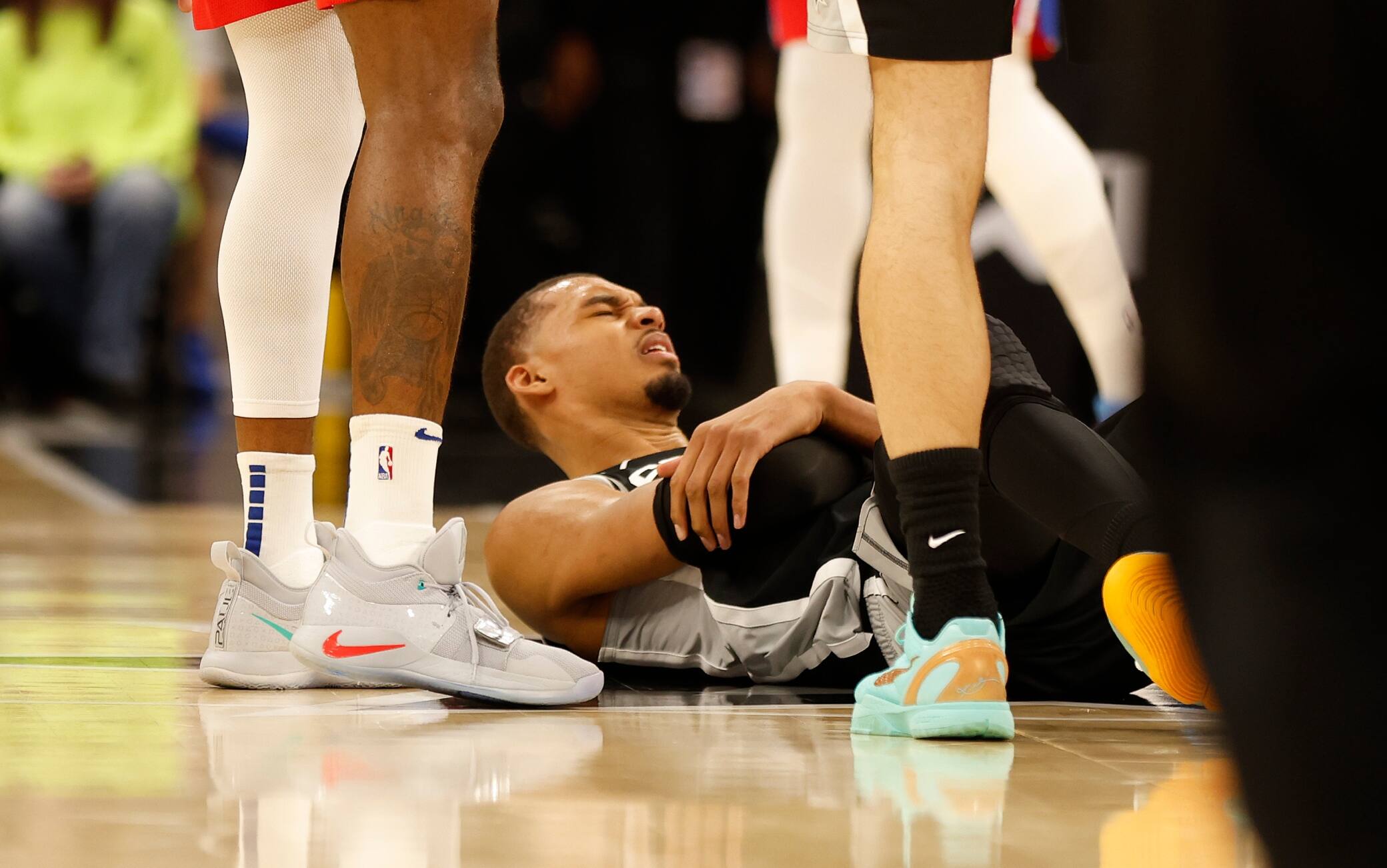 NBA, scontro con George: Wemby abbandona il campo e non rientra più dopo l'intervallo