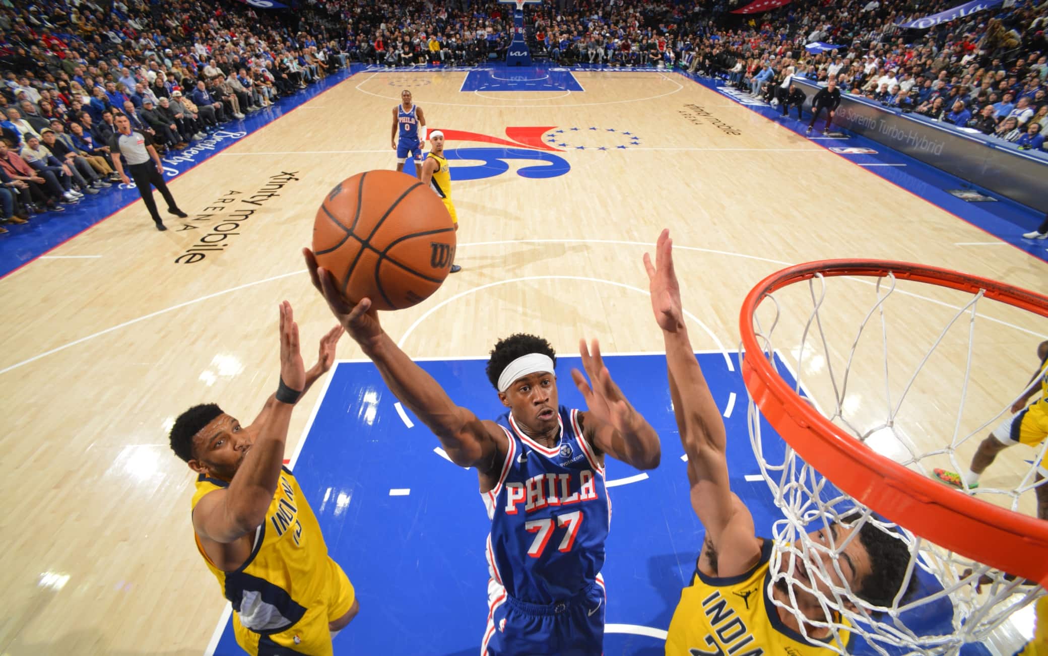NBA, VJ Edgecombe continua a giocare senza paura: il meglio della notte