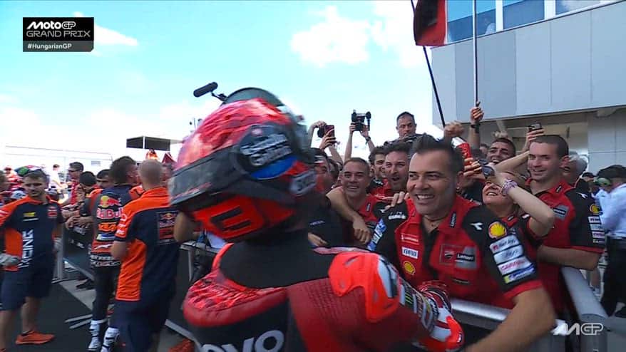 Bezzecchi e Martin, solo contusioni: le news da Aprilia