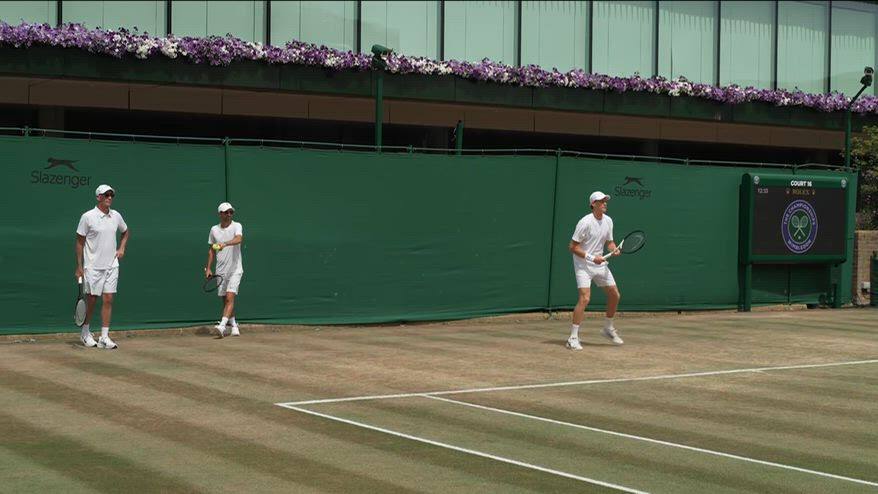 Sinner, l'allenamento prima della sfida contro Djokovic