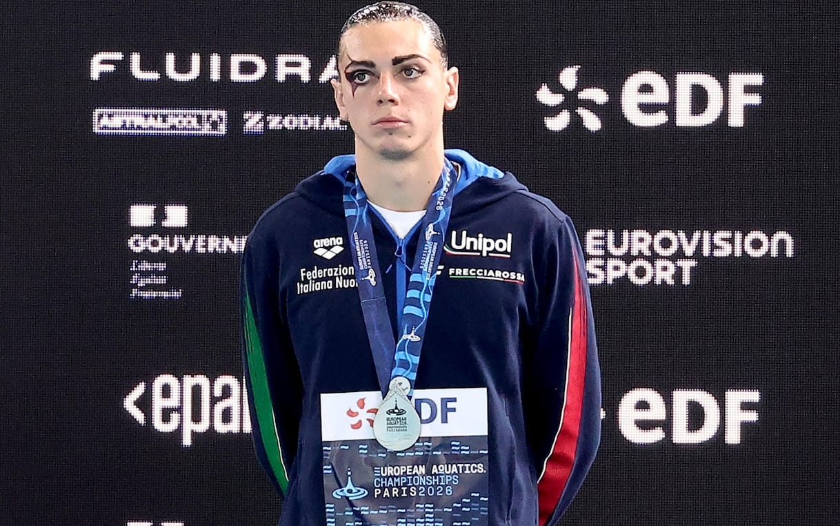 https://sport.sky.it/assets/images/7f1ee14f3dddeee1cd97e73a602bcd76a185914d/skysport/it/altri-sport/nuoto/video/2026/08/03/hl-argento-pelati-1115659/ansa_pelati_1.jpg?im=Resize,width=1218