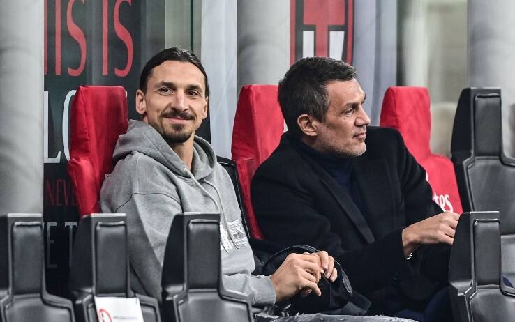 Ibrahimovic in tribuna a San Siro assieme Maldini durante Milan-Udinese
