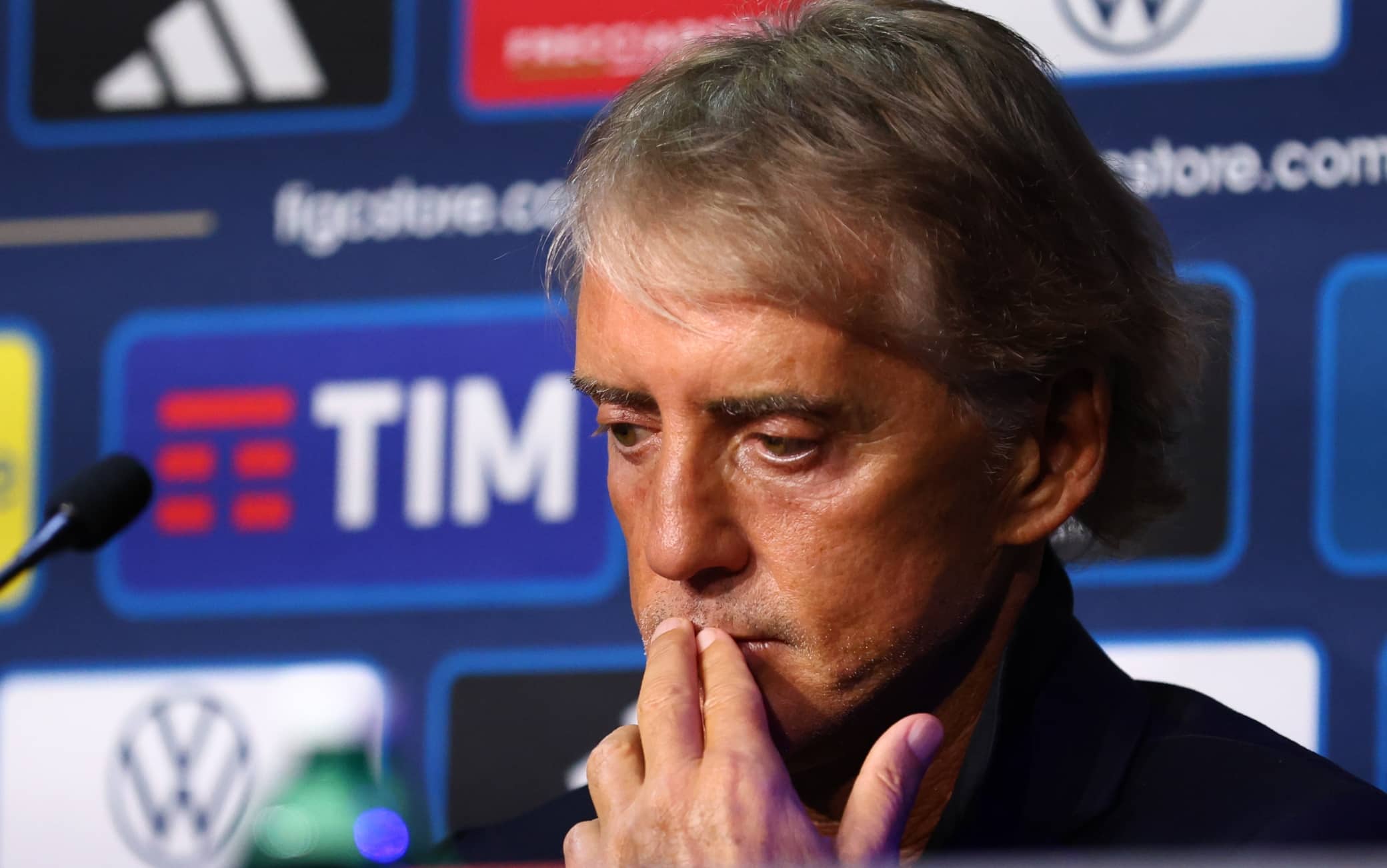 Nazionale, Roberto Mancini: "Cosa mi è mancato? Vialli". Applauso in sala stampa. VIDEO