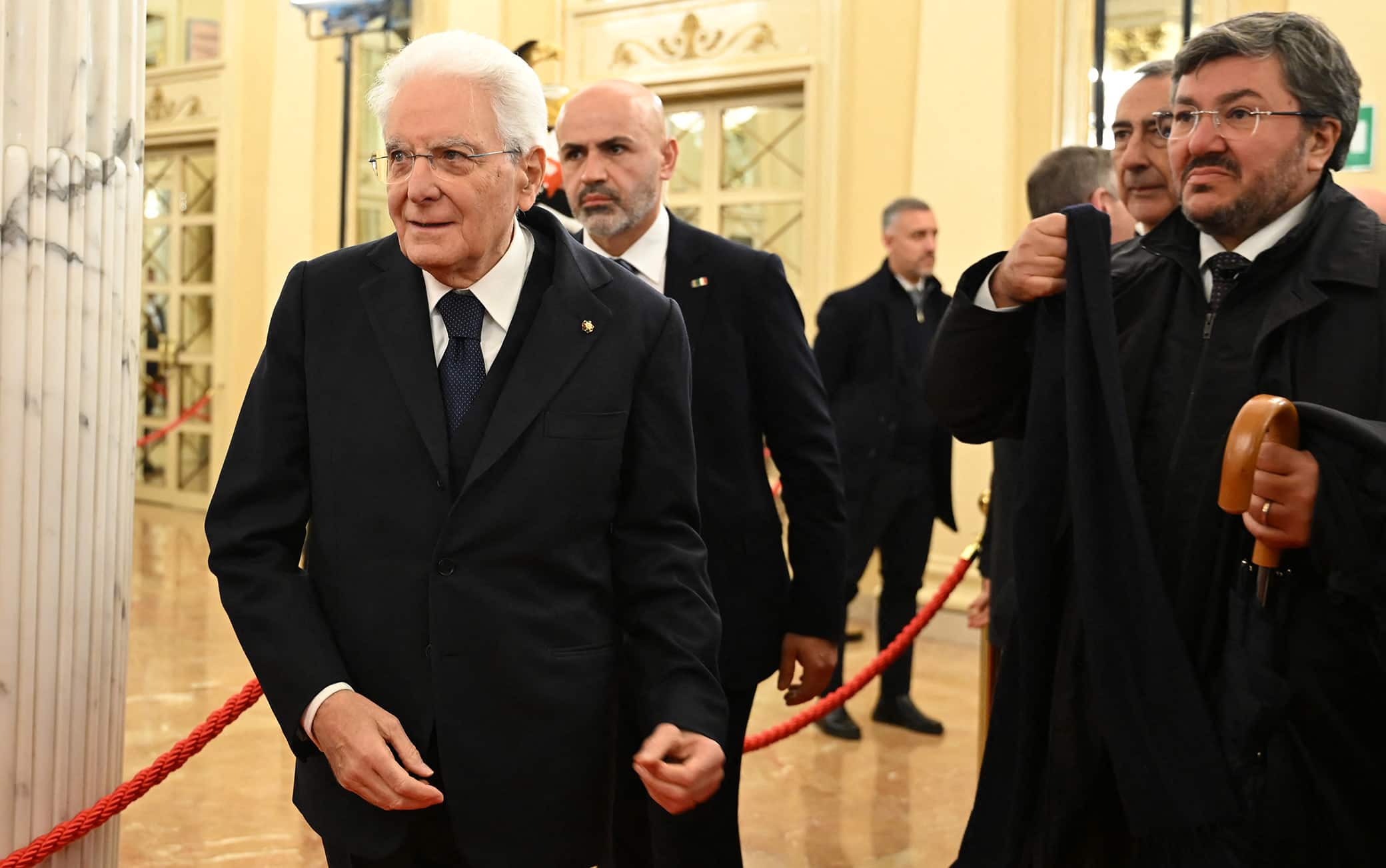 Il presidente Mattarella al suo arrivo alla Scala 