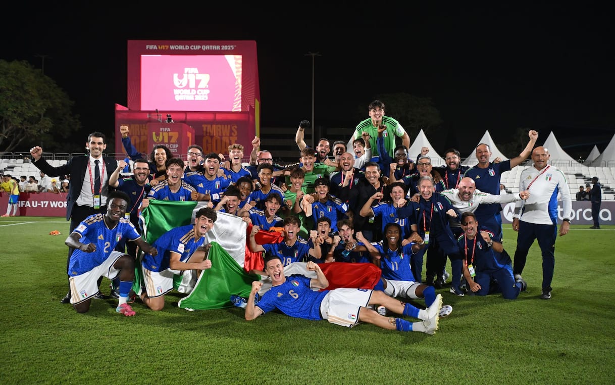 https://sport.sky.it/assets/images/822a3160c3cb24a1412430465f473fba76ff2e60/skysport/it/calcio/2025/12/07/cies-under-21-dati-italia/italia_under_17_mondiale_getty.jpg?im=Resize,width=1218