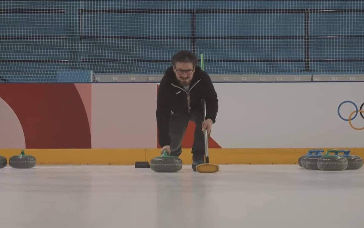 https://sport.sky.it/assets/images/8297de2c96d99f92348d1099688bb6cec252df98/skysport/it/olimpiadi/video/2026/02/10/curling-come-si-gioca-regole-video-1073269/curling_omini.jpg?im=Resize,width=1218