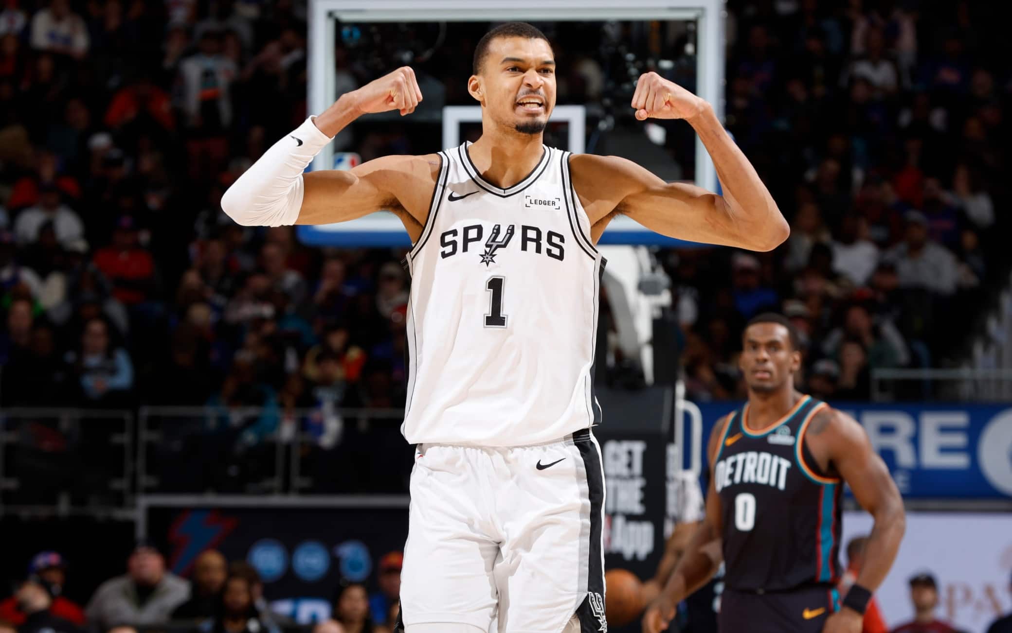  NBA, i risultati della notte: San Antonio passa a Detroit, vincono Rockets e Kings 
