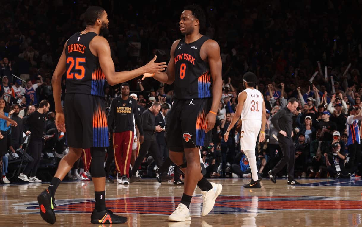 https://sport.sky.it/assets/images/842f03c1cede0d1d07bf14b6fdca40adb0462db6/skysport/it/nba/2026/05/22/nba-risultati-partite-playoff-notte-22-maggio-video/Mikal_Bridges_Getty_New_York_Knicks.jpg?im=Resize,width=1218
