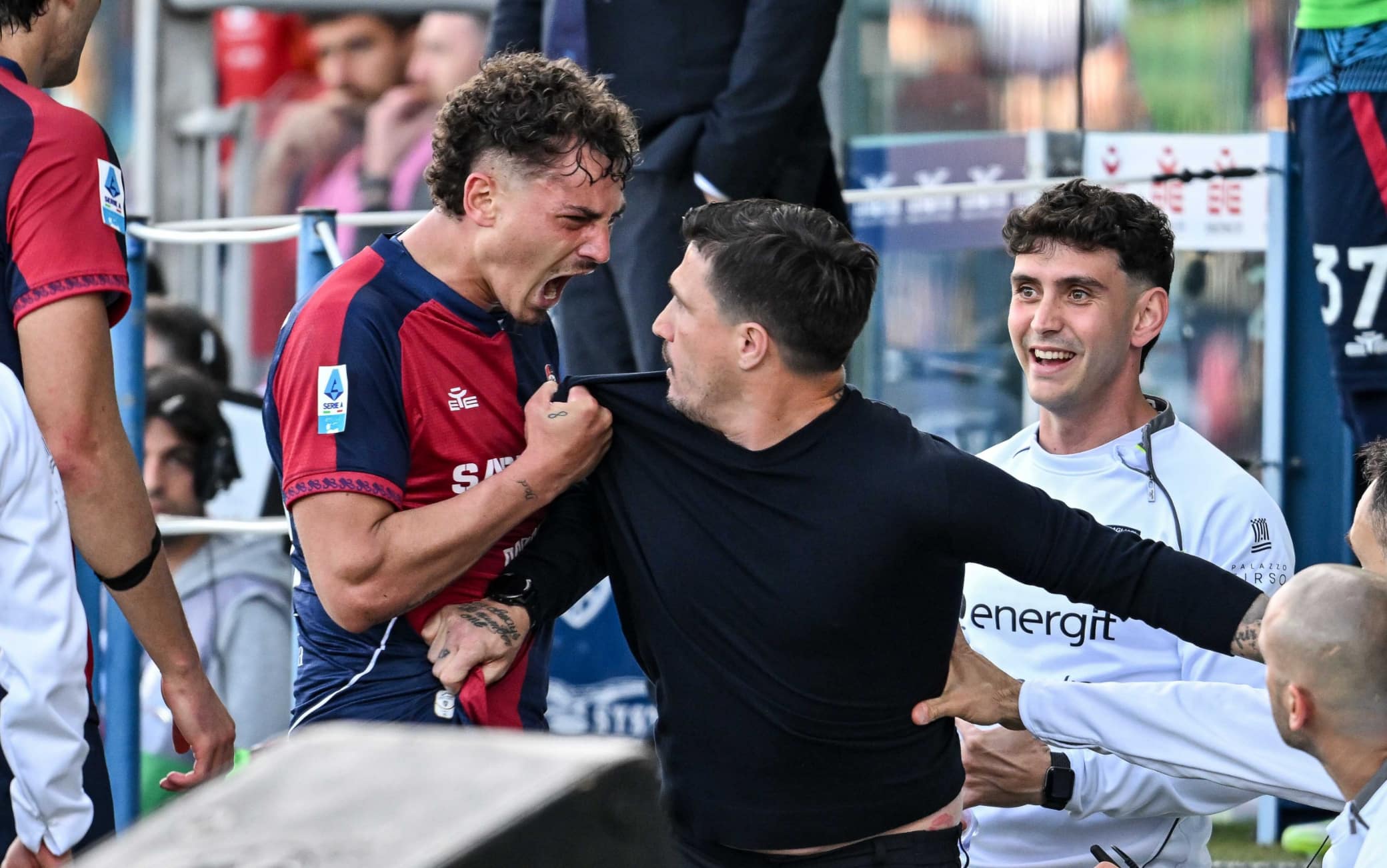 Cagliari-Cremonese 1-0: il gol di Esposito rilancia i rossoblù