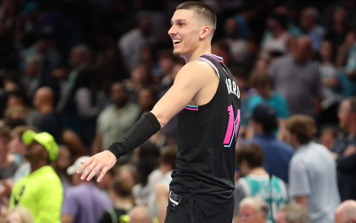https://sport.sky.it/assets/images/844b901af16113c1e23dffa2a8dc3160afa1ecf8/skysport/it/nba/video/2026/03/07/herro-nba-miami-heat-video-1080102/Tyler_Herro_Getty_Miami_Heat.jpg?im=Resize,width=1218
