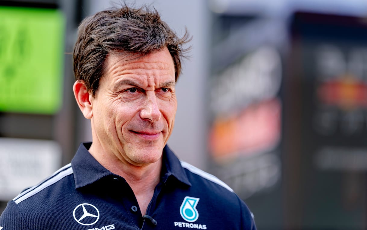 https://sport.sky.it/assets/images/84598d9b979eaf5d1f82f663a1f9ef851ddafc4b/skysport/it/motori/formula-1/video/2026/07/26/f1-gp-ungheria-mercedes-toto-wolff-intervista-video-1114343/wolff.jpg?im=Resize,width=1218