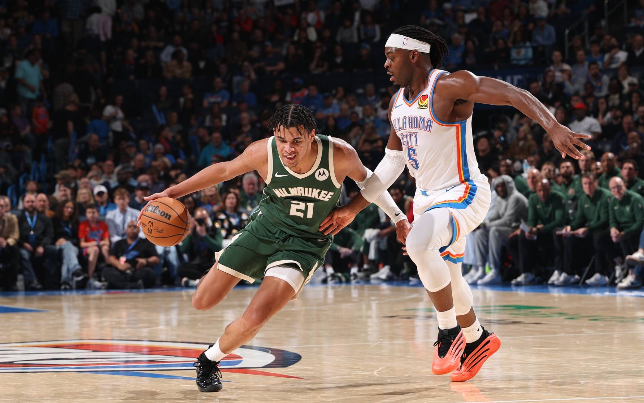  NBA, i risultati della notte: Milwaukee sbanca OKC, vittorie per Lakers e Blazers