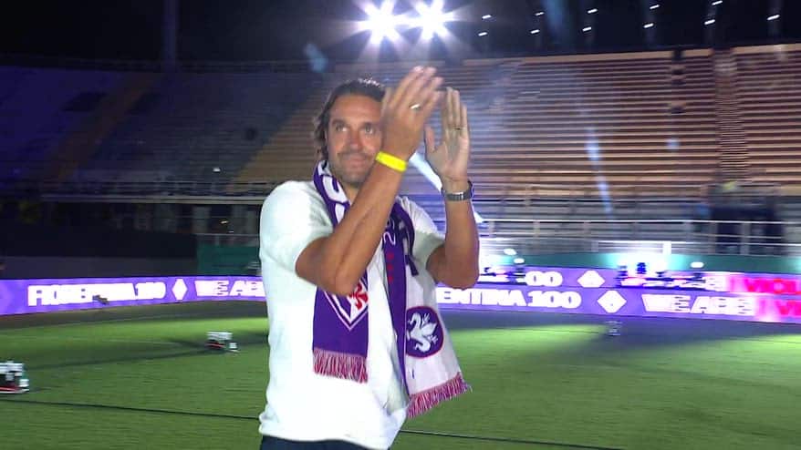 Fiorentina, l'abbraccio di Firenze per Luca Toni