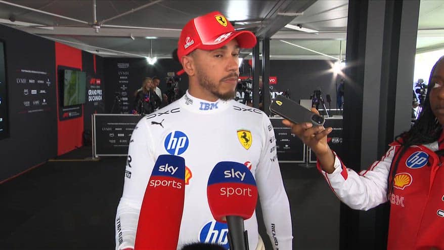 Hamilton: "Perdiamo troppo in rettilineo dalle Mercedes"
