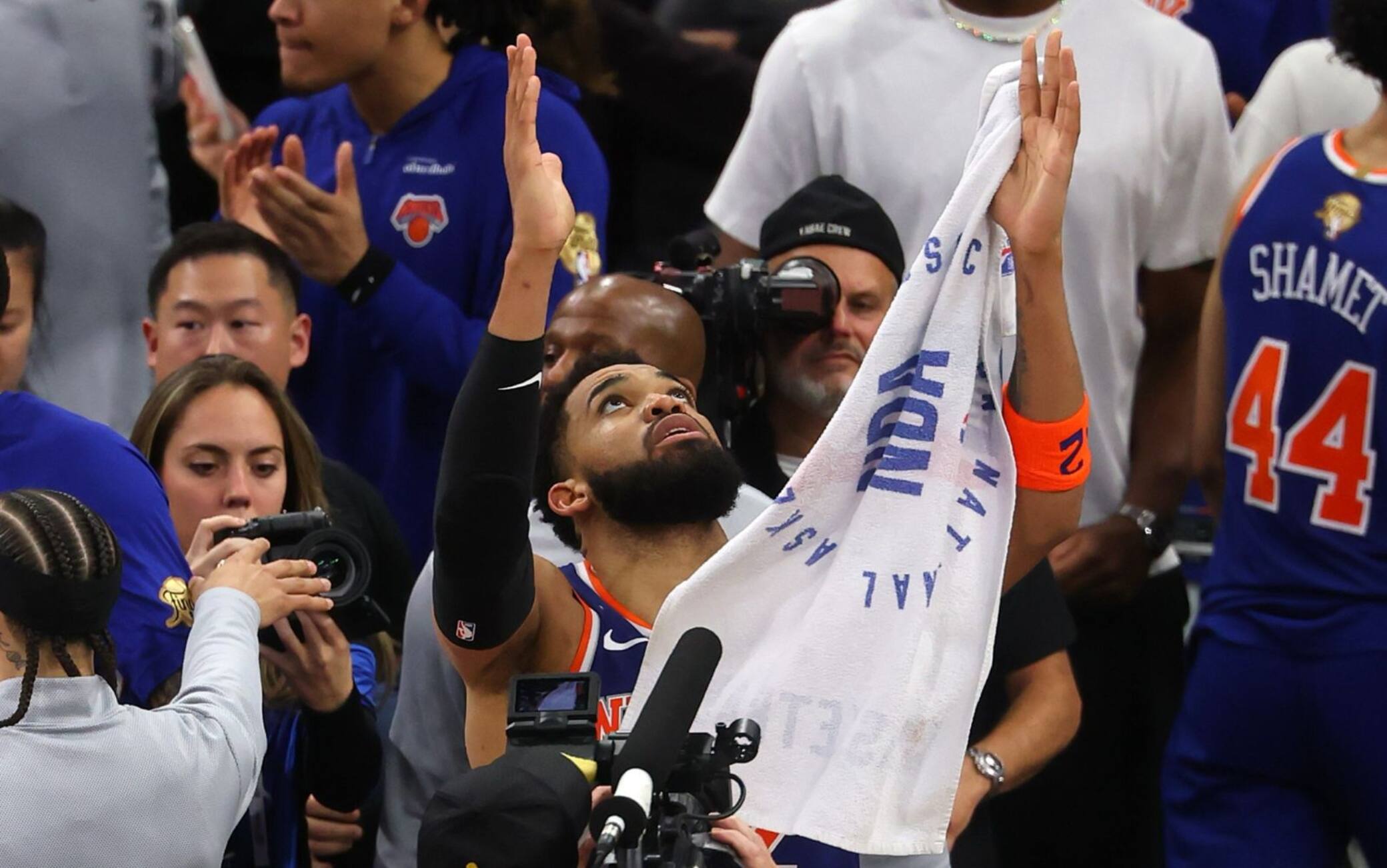 NBA Finals, la dedica di Towns: "Sull'ultimo tiro degli Spurs avevo mia mamma con me"