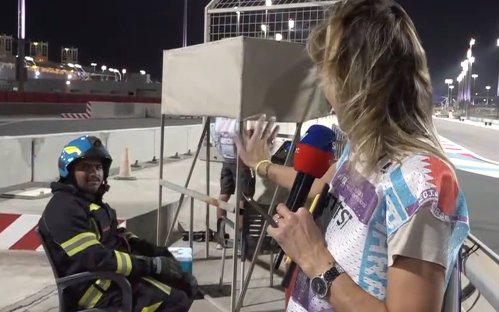 F1, test in Bahrain in diretta su Sky con... Thomas! Ma chi è? Il siparietto. VIDEO