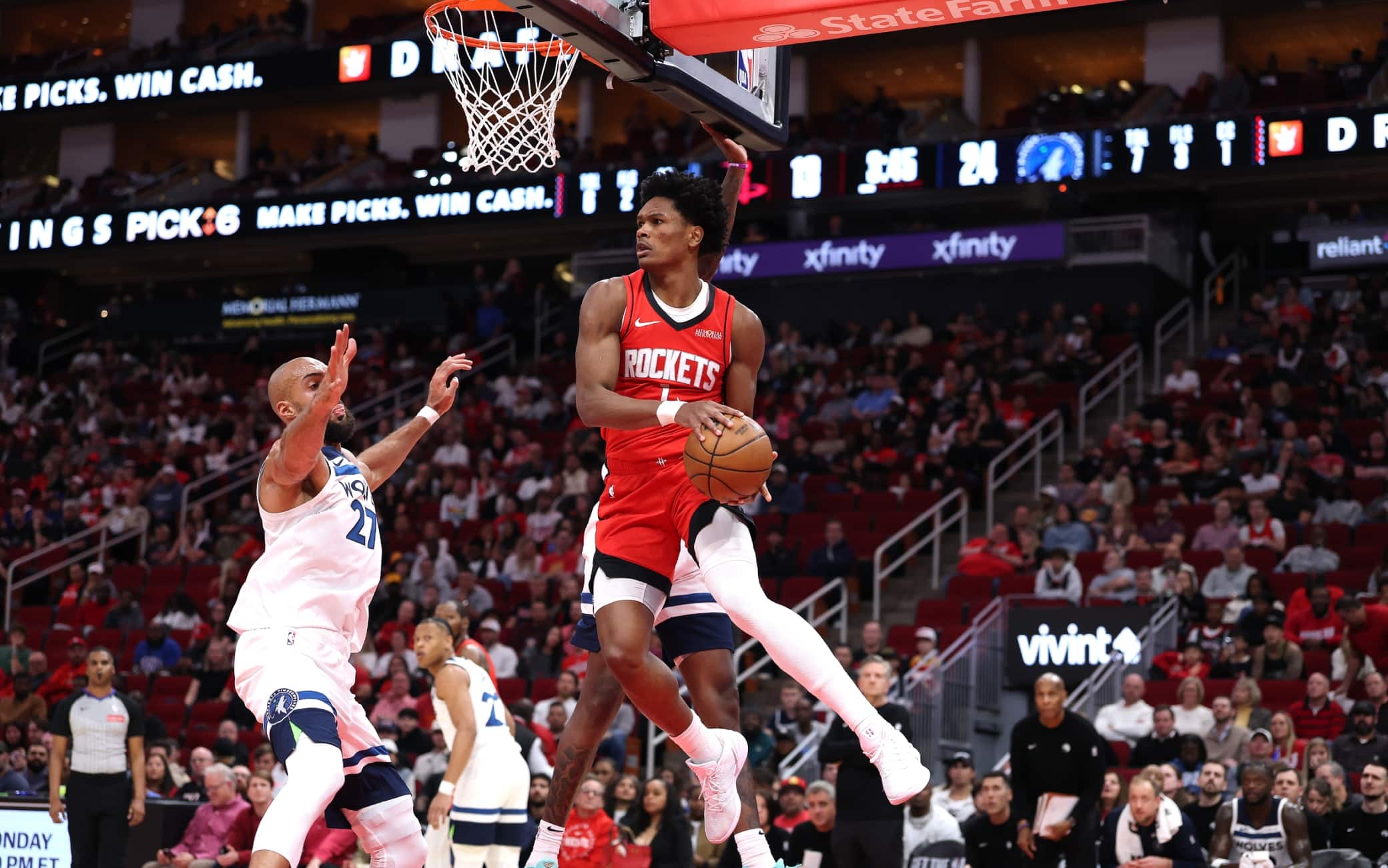NBA, i risultati della notte: Houston batte Minnesota, altro colpo dei Cavs a Philadelphia