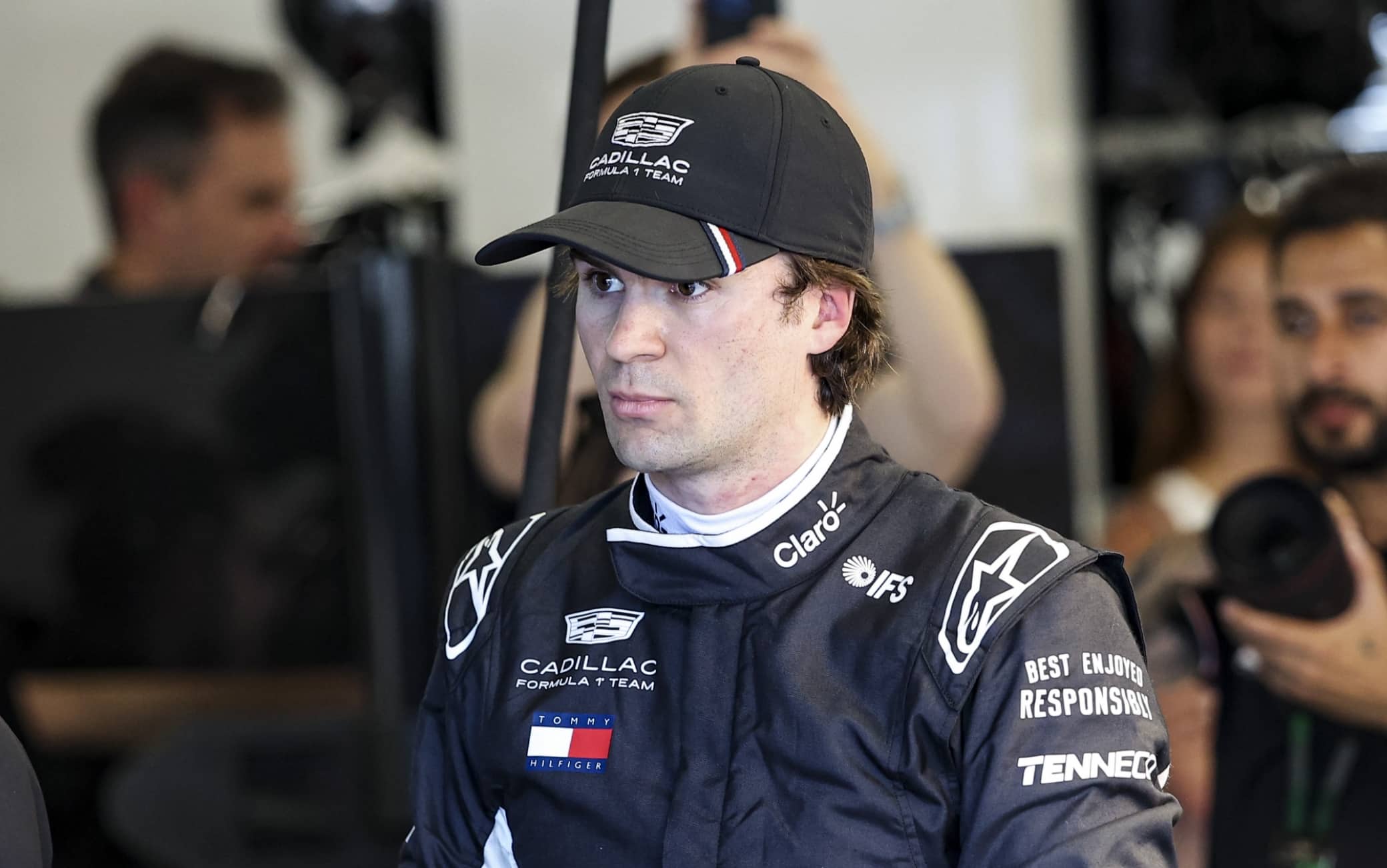 f1