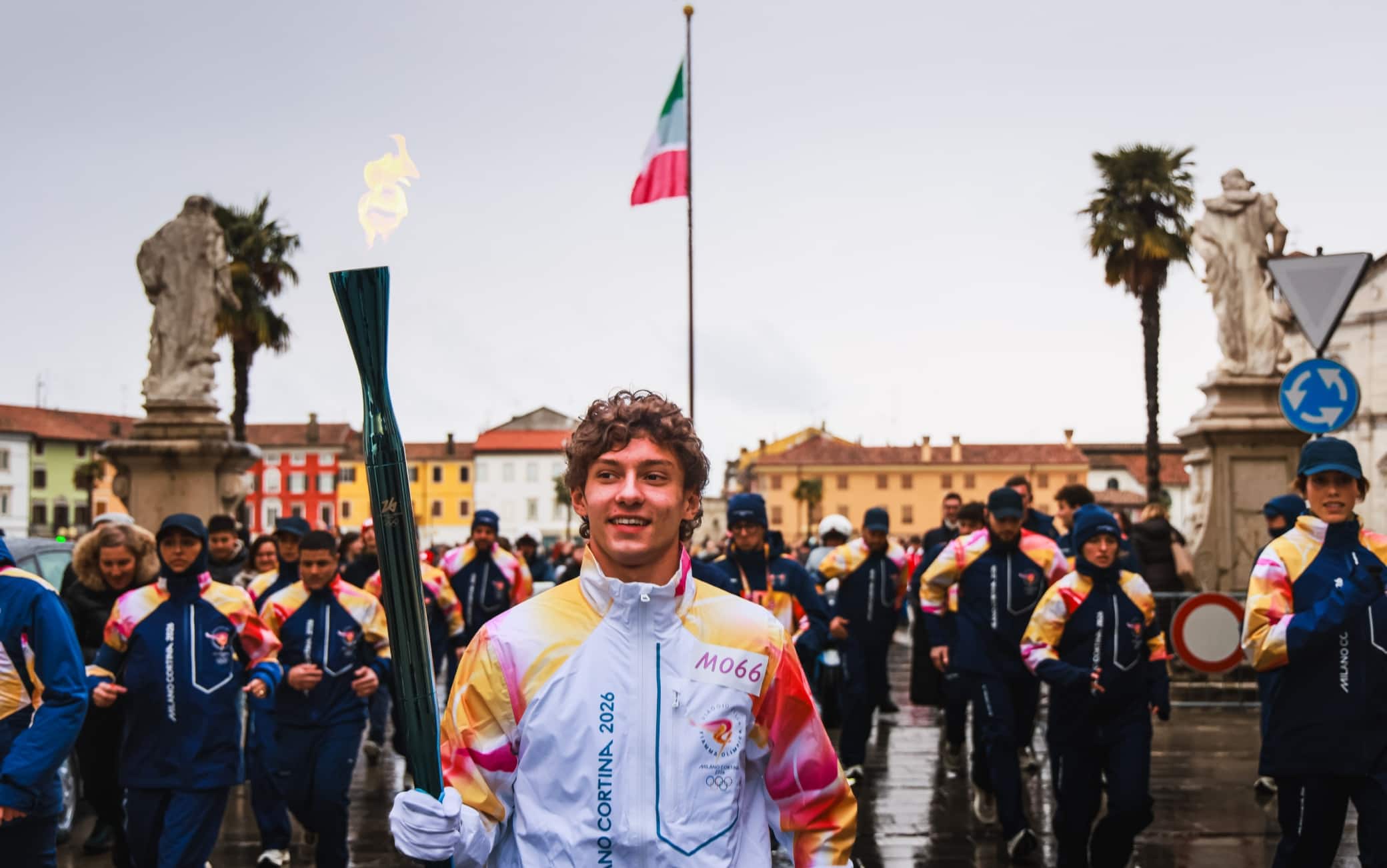 Milano-Cortina, Kimi Antonelli tedoforo a Palmanova