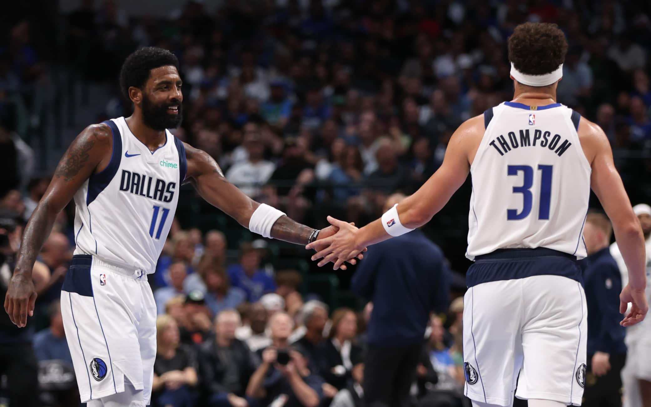 Mercato NBA, Kyrie Irving è al 100% e Dallas lo vuole tenere, Klay Thompson in uscita