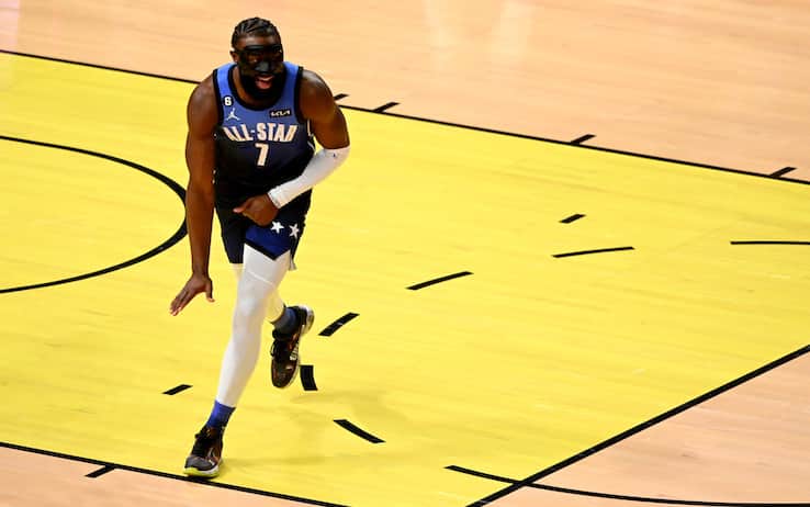 Jaylen Brown prende in giro il compagno di squadra Jayson Tatum