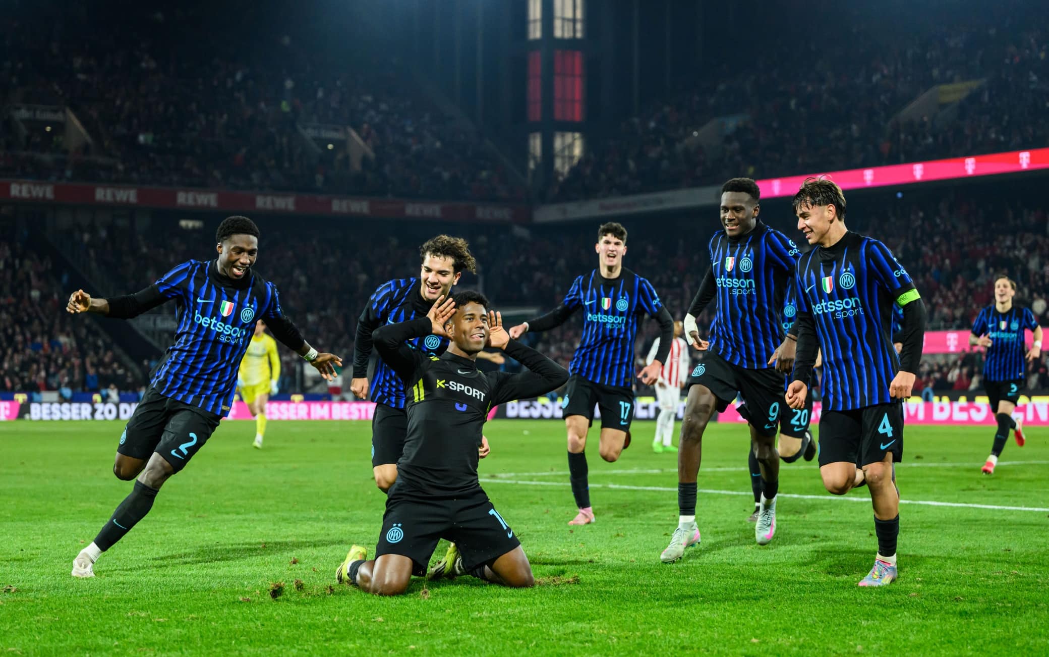 Colonia Inter 1-3, 50mila tifosi per una partita di Youth League: è record. Le FOTO 