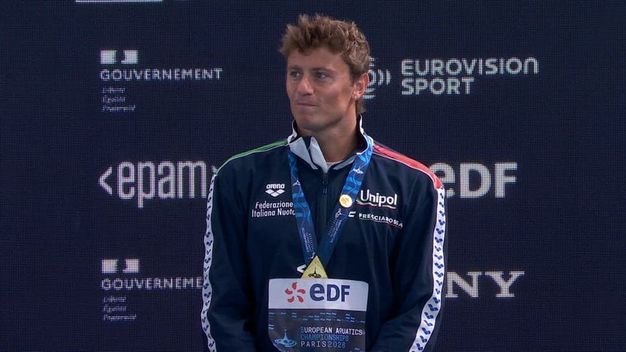 Europei nuoto, Martinenghi si commuove durante l'inno