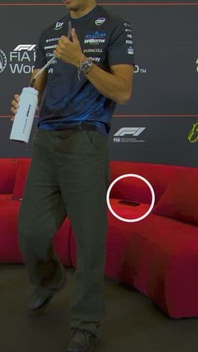 Gp Baku, Albon dimentica il telefono dopo la conferenza