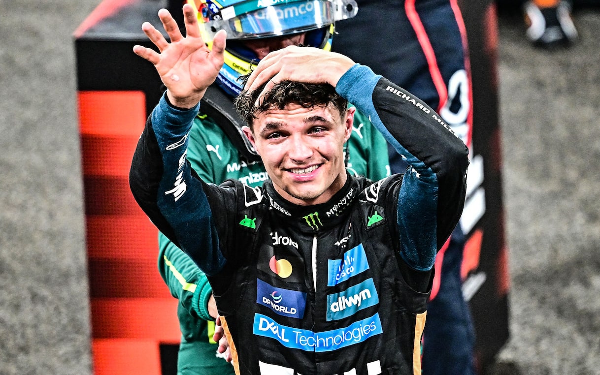 https://sport.sky.it/assets/images/8d39bcd188d4ecaf23a364fa5fd7f3c0ba7e9ea7/skysport/it/motori/formula-1/2025/12/07/norris-campione-f1-2025-segreti-vittoria/norris_testa_orizzontale.jpg?im=Resize,width=1218
