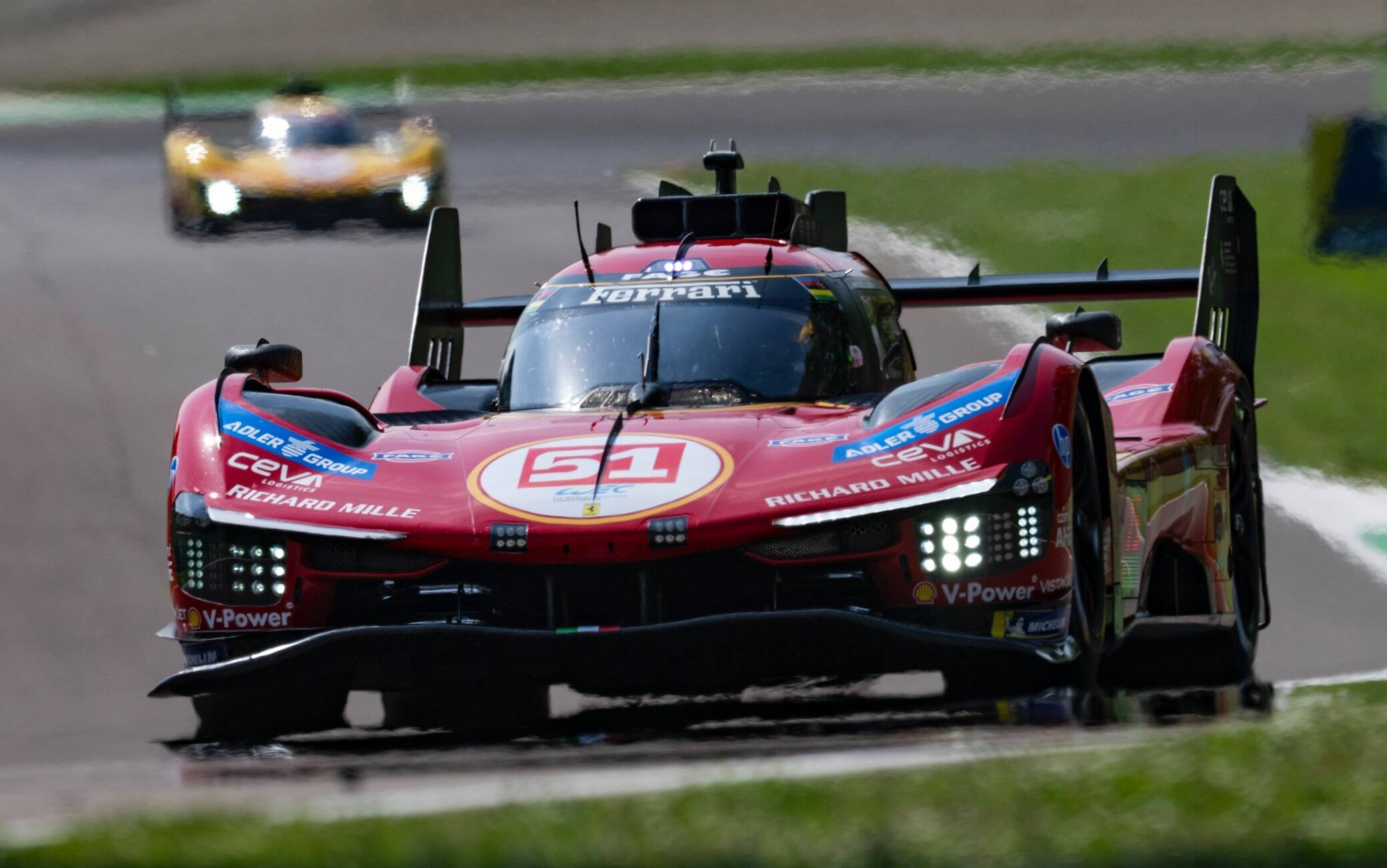 Wec, pole Ferrari alla 6 Ore di Imola: Giovinazzi centra il miglior tempo con la 499P