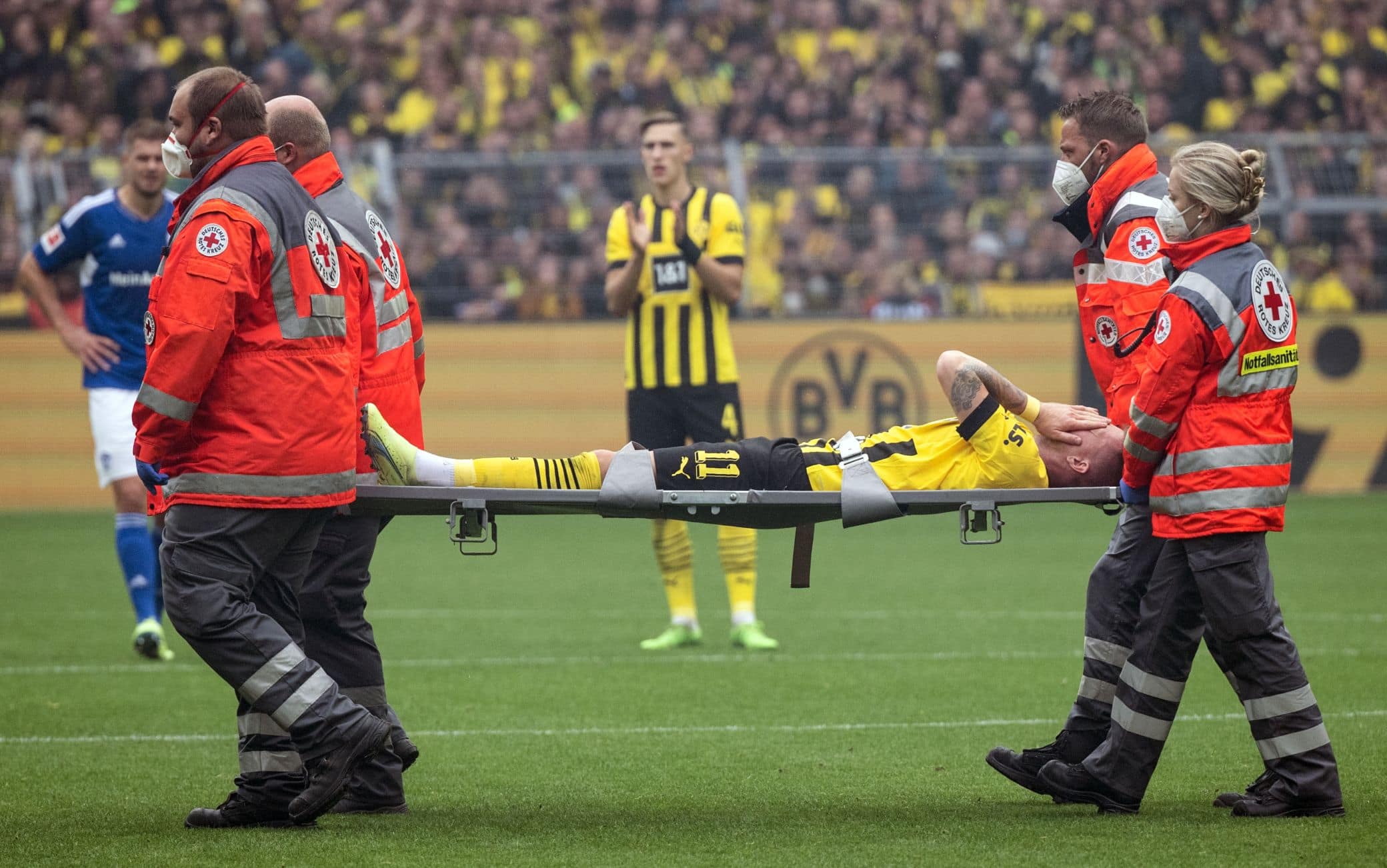 Le immagini dell'infortunio di Reus