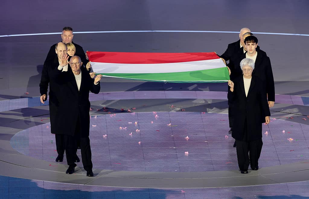 L'ingresso della bandiera italiana