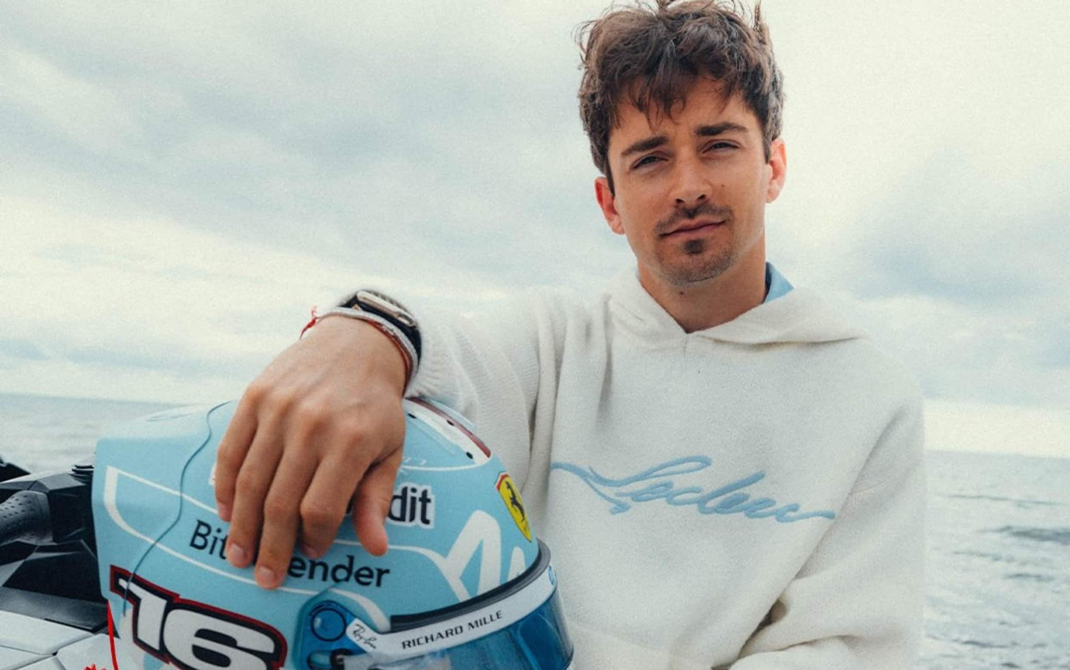Ferrari, Leclerc a Miami un casco celeste. FOTO