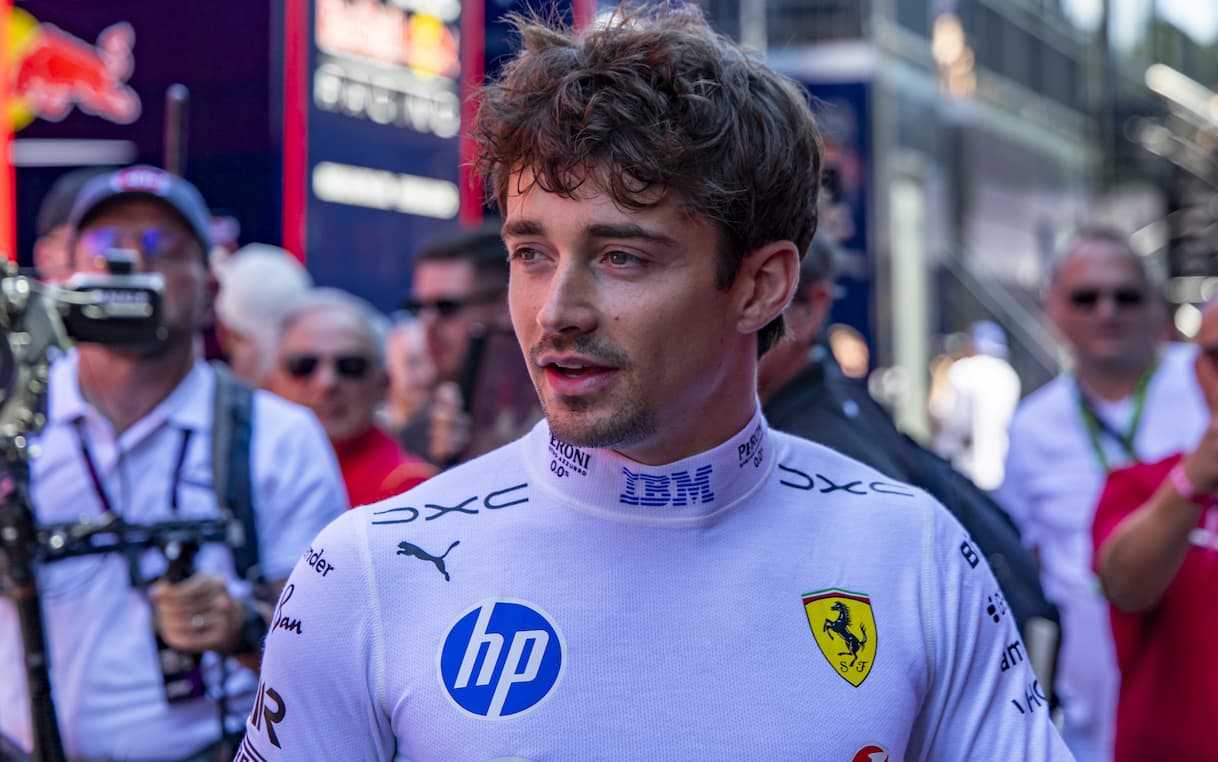 https://sport.sky.it/assets/images/925632669675bc126f263c66b73d1f8d00816cab/skysport/it/motori/formula-1/video/2026/06/27/leclerc-ferrari-f1-gp-austria-intervista-video-1108107/leclerc_intervista-ipa.jpg?im=Resize,width=1218