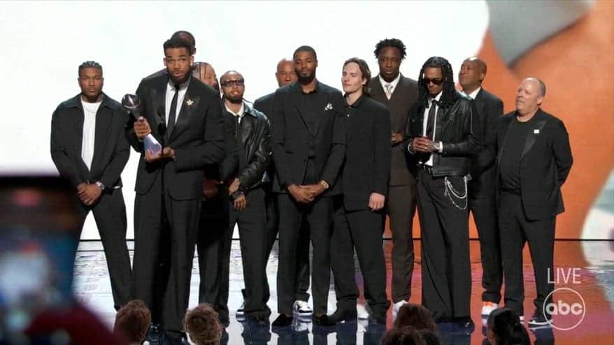 NBA, i New York Knicks e Jalen Brunson trionfano agli ESPYS