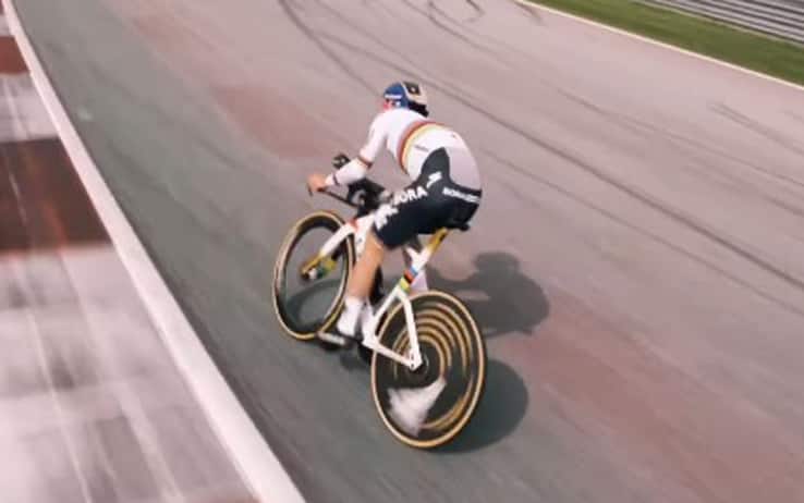 Evenepoel verso i Mondiali di ciclismo: prova crono al Red Bull Ring di Formula 1. VIDEO